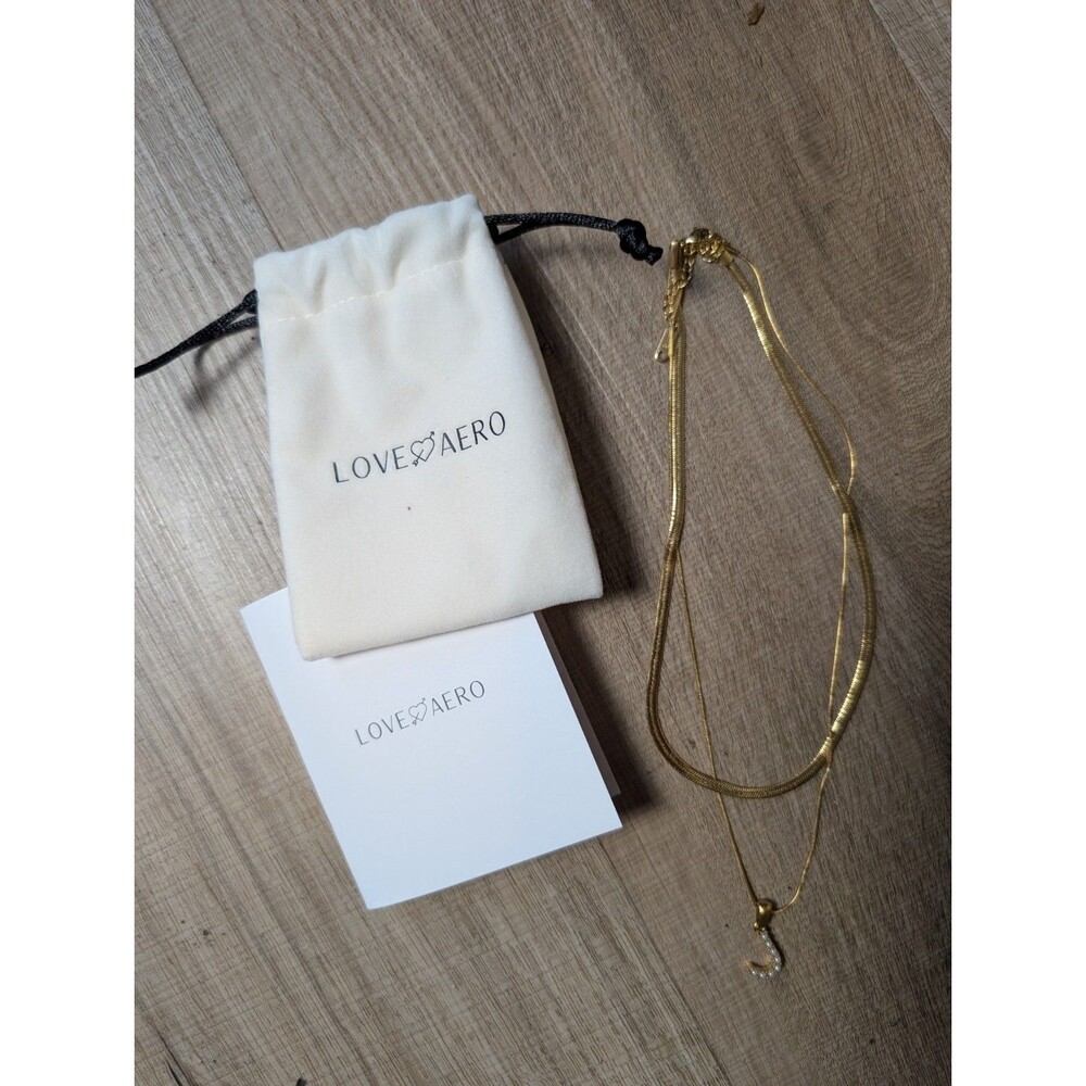 NEW Love Aero Layered Pearl "J" Necklace Waterproof Tarnish Free Gold Plated 90$ - Picture 3 of 6